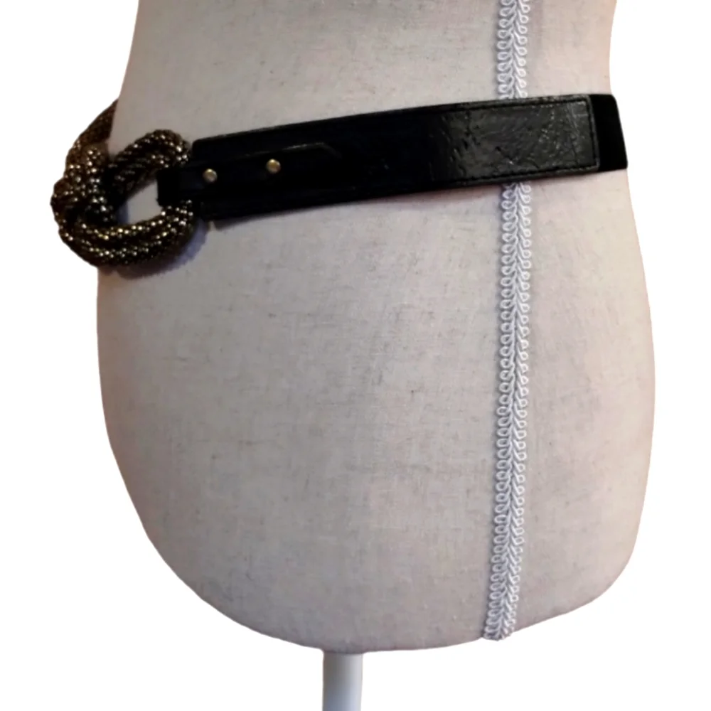 No Brand measurements black one